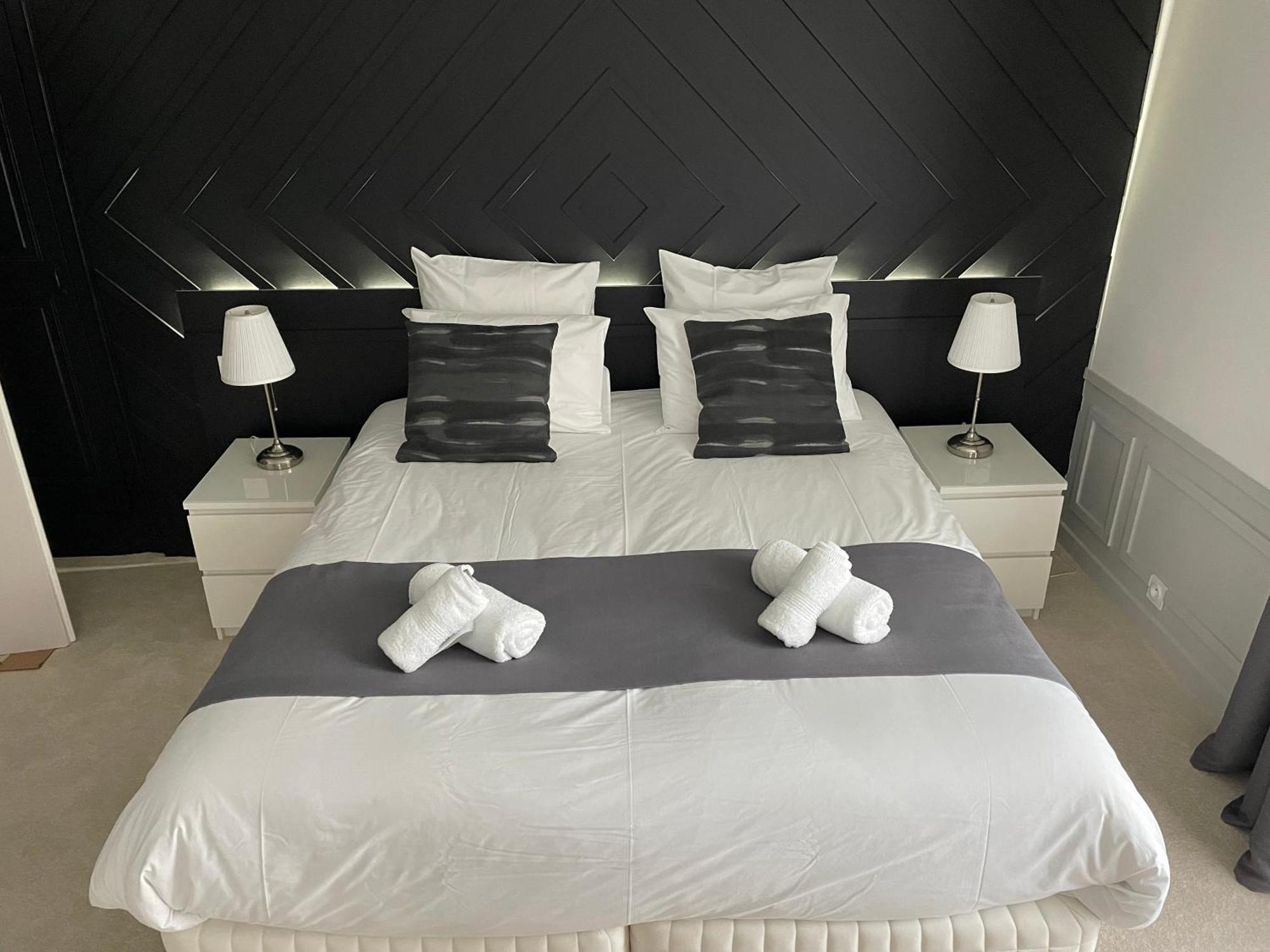 Le Troncais Hotell Saint-Bonnet-Tronçais Exteriör bild