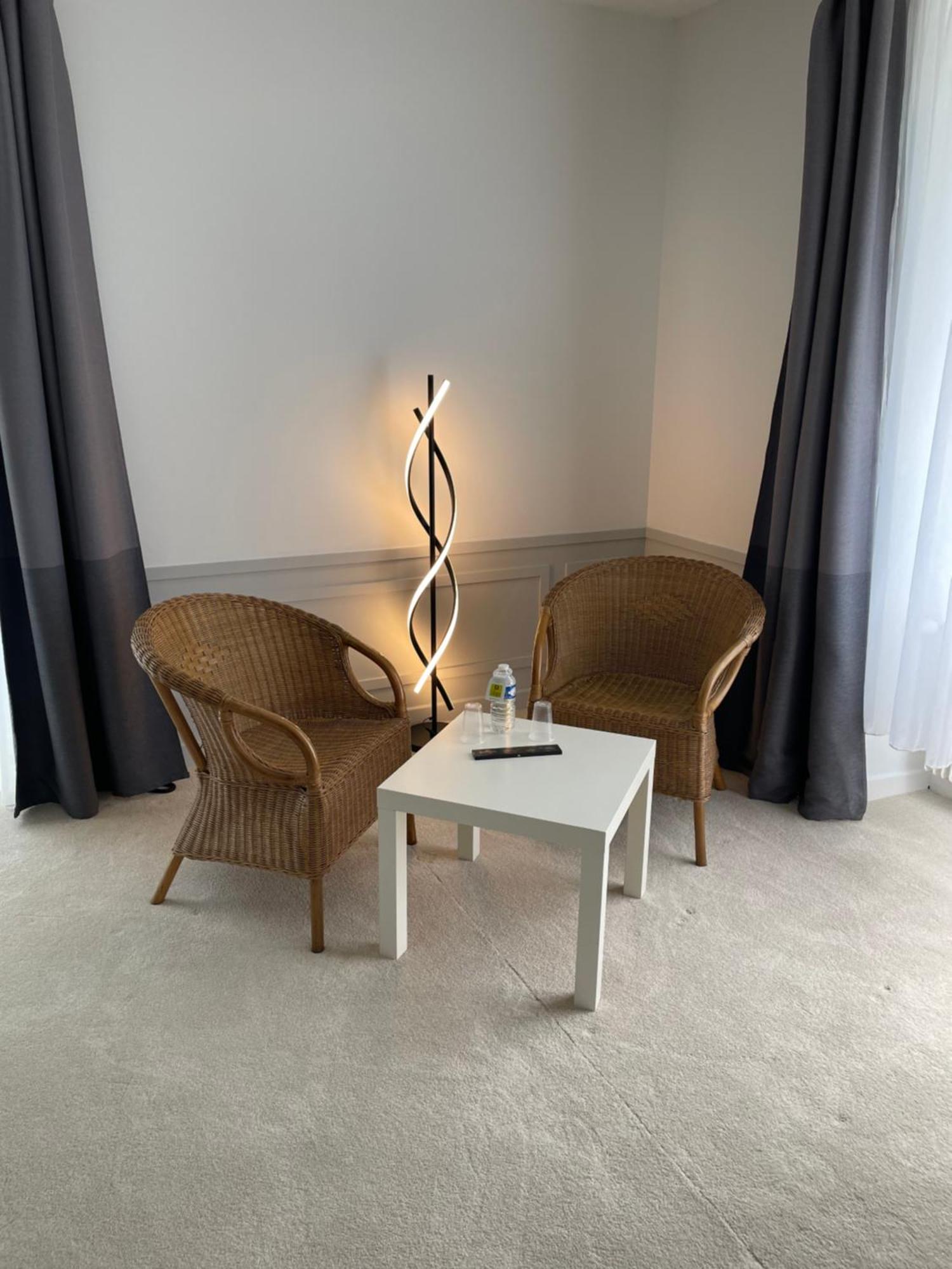 Le Troncais Hotell Saint-Bonnet-Tronçais Exteriör bild