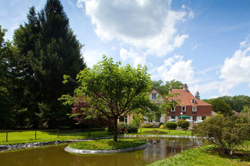 Le Troncais Hotell Saint-Bonnet-Tronçais Exteriör bild