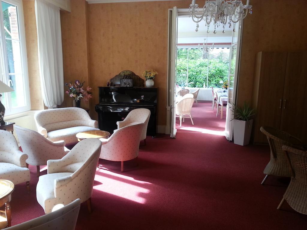 Le Troncais Hotell Saint-Bonnet-Tronçais Exteriör bild